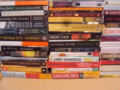 Big RANDOM MIX Lot 30 Trade Size PB Fiction All Mystery,Suspense,Thriller ONLY