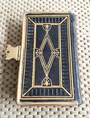 ANTIQUE MINIATURE BOOK OF COMMON PRAYER BIBLE, FINE BINDING WITH CLASP, 18