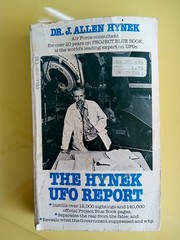 The Hynek UFO Report Dr. J. Allen Hynek A Dell Book 1977 First Printing Vintage
