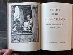 Otto of the Silver Hand by Howard Pyle (1957 Scribner’s) Vintage Hardcover Book