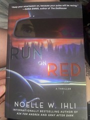 Run on Red: Deluxe Stenciled Edges by Noelle West Ihli (2026, Trade Paperback)