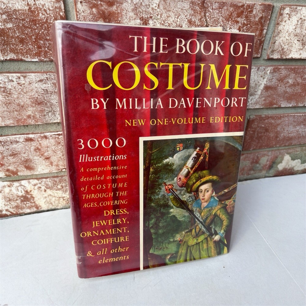 The Book of Costume Millia Davenport 0517037165 Vintage Hardcover 1976