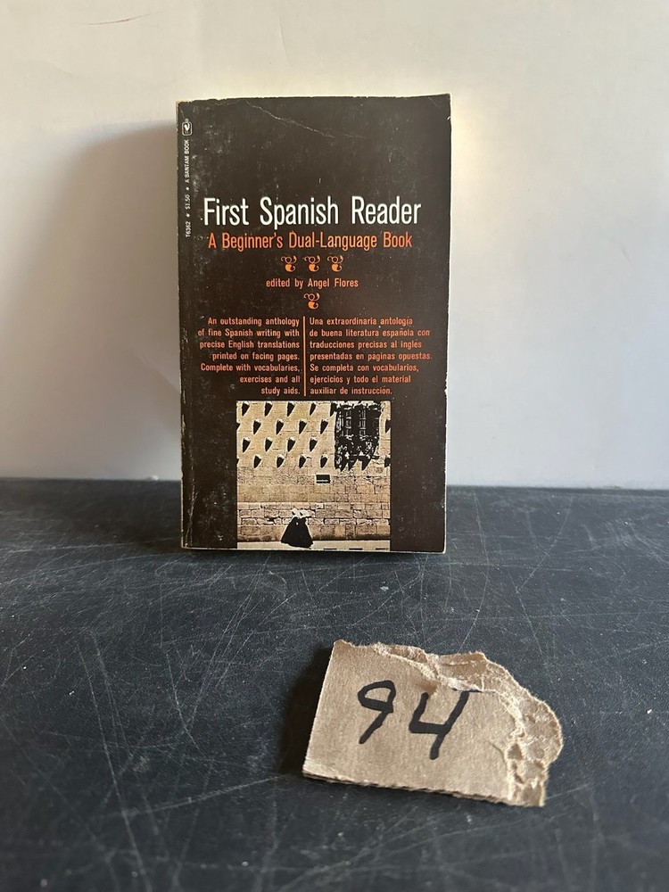 First Spanish Reader Angel Flores 1964 4th Printing Dual-Language Bantam Book