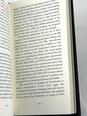 THE CONSTITUTION OF THE USA & DECLARATION OF INDEPENDENCE (Pocket Size) *New*