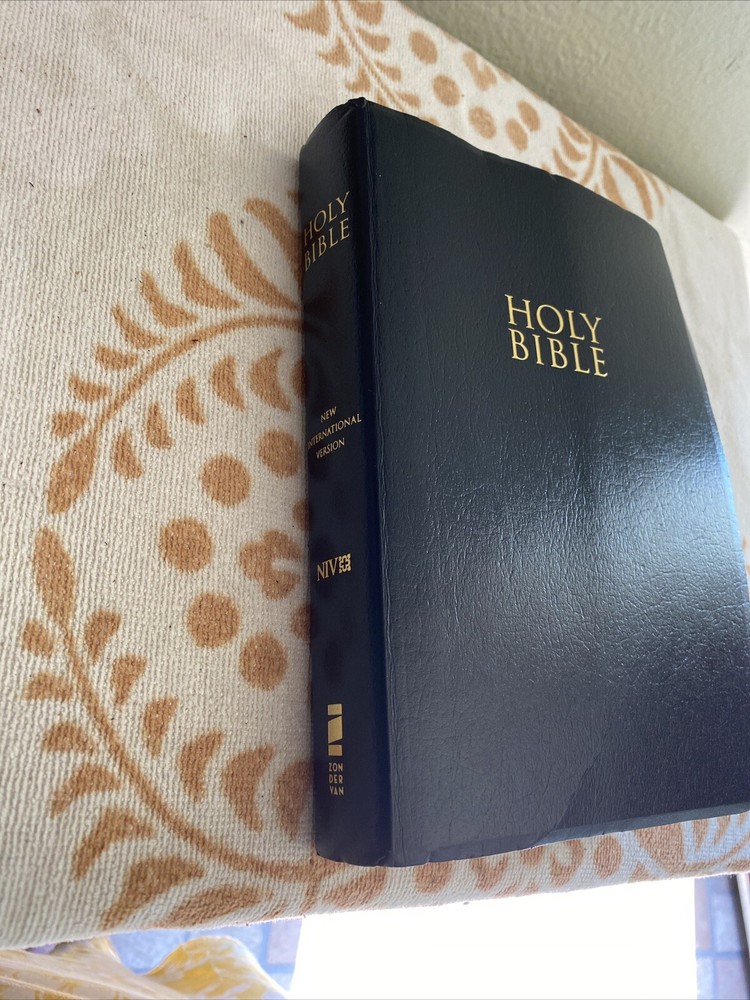 Zondervan New International Version NIV Holy Bible Red Letter Vintage