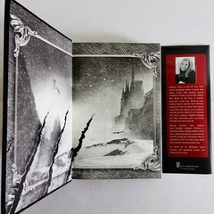 Fourth Wing Holiday Edition Rebecca Yarros SIGNED & STAMPED QUOTE First Print