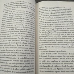 Cien Años de Soledad by Gabriel Garcia Marquez-Hardback