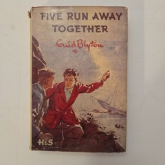 Five Run Away Together by Enid Blyton The Famous Five Hardcover DJ 1953 Book