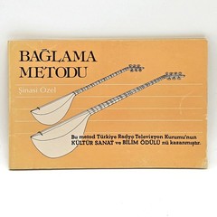 Saz Baglama Metodu method instruction 1975 Sinasi Ozel Turkish folk songs/makams
