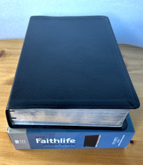 NIV Faithlife Illustrated Study Bible Black Premium Bonded Leather Indexed LNOB
