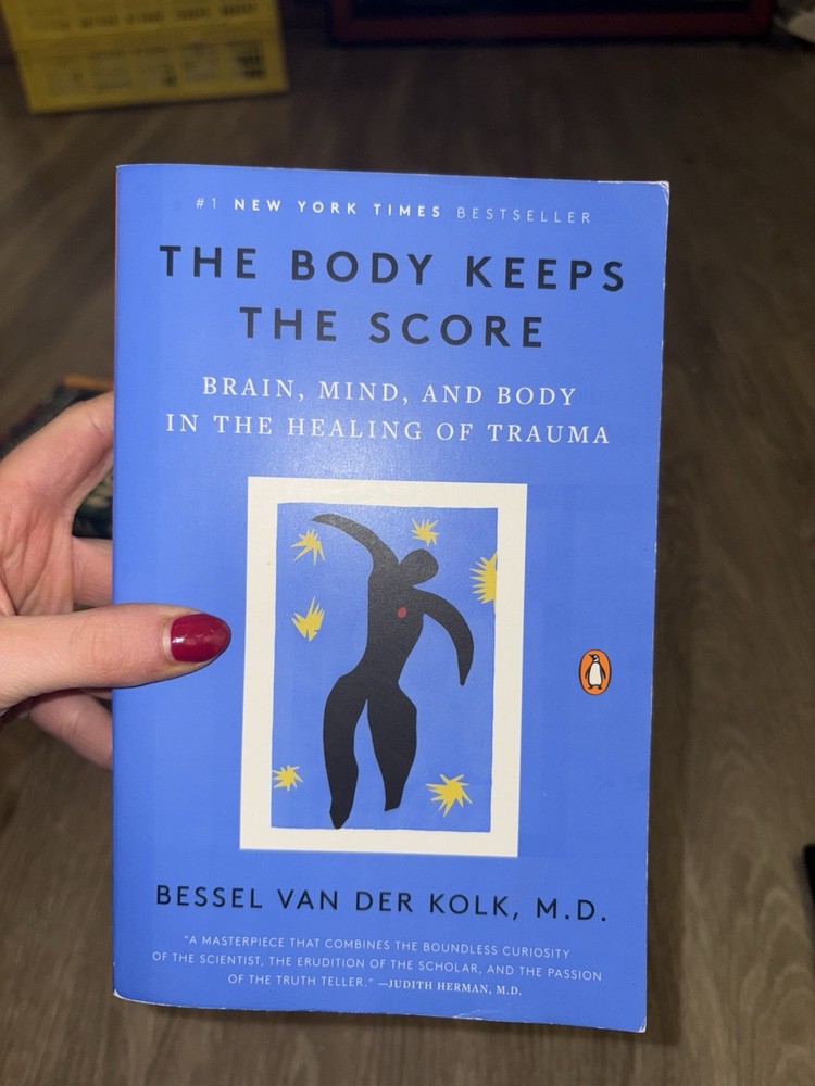 The Body Keeps the Score by Bessel Van Der Kolk Paperback – Trauma, Healing