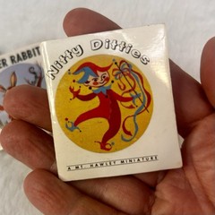 Mt Hawley miniature books lot of 5 Copyright 1962 Fairytales Stories MCM