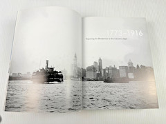 HUGE Architecture in the 20th Century Gabriele Leuthauser Peter Gossel 608 pages