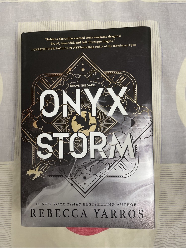 Onyx Storm by Rebecca Yarros (2025, Hardcover)