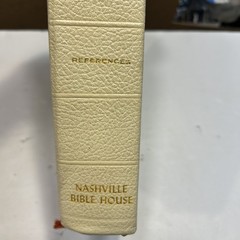 Vintage Holy Bible – Family Heritage Edition -Self Pronouncing – Old & New