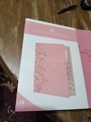 Spiritual Growth Bible Pink Faux Leather by Christian Art (2022 2nd Edition#221