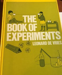 The Book of Experiments by Leonard De Vries (1958) Vintage H/C 123 pages