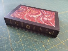 CROSSWAY COMPACT HOLY BIBLE ENGLISH STANDARD VERSION HARDBACK CLASSIC RED MARBLE