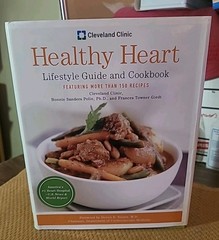 Cleveland Clinic Healthy Heart Lifestyle Guide and Cookbook : Featuring More…