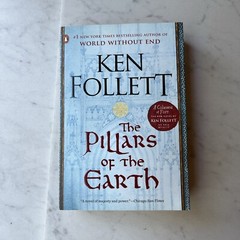 Kingsbridge Ser.: The Pillars of the Earth : A Novel by Ken Follett (2007, Trade