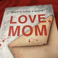 Love, Mom: A fast-paced psychological … by Xander, Iliana Paperback / softback