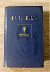 Holy Bible New Living Translation Tyndale 1996 Hardcover Book Old New Testament