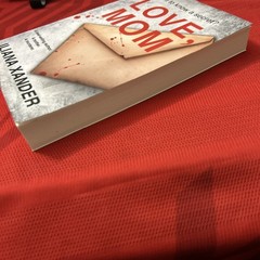 Love, Mom: A fast-paced psychological … by Xander, Iliana Paperback / softback