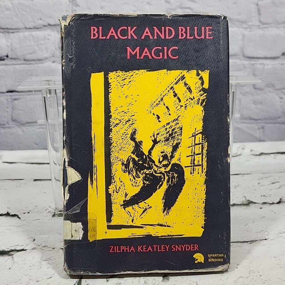 Black And Blue Magic By Zilpha Snyder – Hardcover With Dust Jacket – 1967