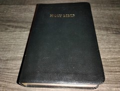 Pocket Size NKJV Bible New King James 1990 Thomas Nelson Compact Text Bonded Lth