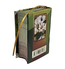 Frida Kahlo miniature book in spanish easy to read lujo pasta dura 440 paginas